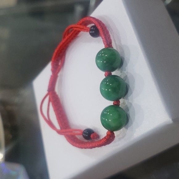 Green Jade Jadeite Round Ball Red Knitted Bracelet - Picture 3 of 5